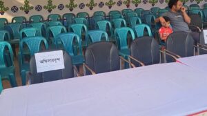 সাংবাদিকদের আসন দিলো না উপজেলা প্রশাসন।